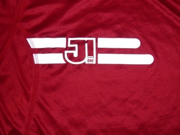 КАК ТЕРМОАКТИВНАЯ ФУТБОЛКА/БЕГ R 42