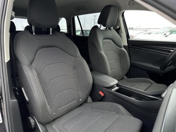 Skoda Kodiaq I SUV Facelifting 1.5 TSI 150KM 2024 Skoda Kodiaq 1.5TSI 150KM Selection DSG l LED Matr, zdjęcie 31