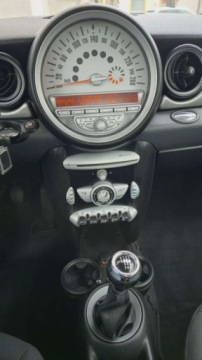 Mini One II Hatchback 1.4 95KM 2008 MINI ONE 1,4 benzyna 95 KM klima zarejestrowany 1.4 Benzyna 95KM, zdjęcie 8