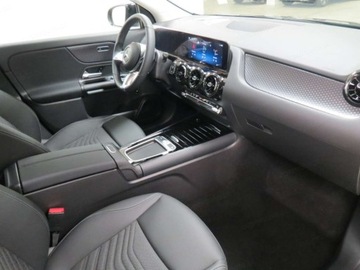 Mercedes GLA II Off-roader Facelifting 2.0 220 190KM 2025 GLA 220 4-Matic Progressive 2.0 (190KM) 2025, zdjęcie 7