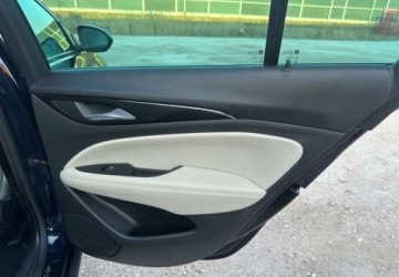 Opel Insignia II Grand Sport 1.6 Turbo 200KM 2019 Opel Insignia Opel Insignia 1.6 Direct InjectionTurbo Business Innovation, zdjęcie 31