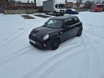Mini One II 2015 MINI MINI (F55) One 1.5D 95 KM stan BDB silnik B37K, zdjęcie 1