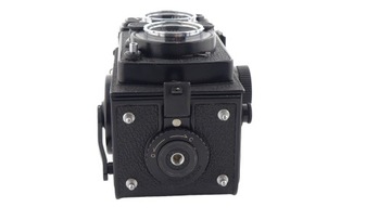 YASHICA MAT-124G С ОБЪЕКТИВОМ YASHINON 80/3,5