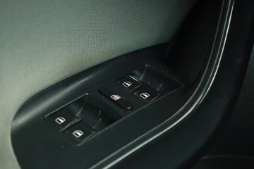 Seat Ibiza IV SportTourer Facelifting 1.2 TSI 90KM 2016 Seat Ibiza 1.2 TSI, Klima, Klimatronic, Tempomat, zdjęcie 13