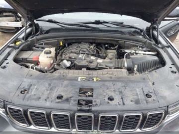 Jeep Grand Cherokee IV 2022 Jeep Grand Cherokee 2022 Jeep Grand Cherokee L Limited 4x4 3.6 Benzyna, zdjęcie 8