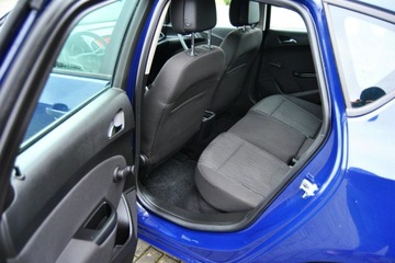 Opel Astra J Hatchback 5d Facelifting 1.4 87KM 2013 Opel Astra Niski przebieg, oryginał lakier, zdjęcie 10
