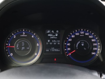 Hyundai i40 Kombi Facelifting 1.7 CRDi 141KM 2015 Hyundai i40 1.7 CRDi, Salon Polska, Automat, zdjęcie 10