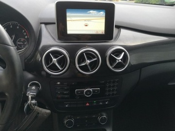 Mercedes Klasa B W246 Sports Tourer 180 BlueEFFICIENCY 122KM 2012 Mercedes B 180 1,6 16v 122KM # Klimatronik# Navi #, zdjęcie 15