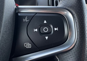 Volvo XC40 2021 Volvo XC 40 2,0 B4 197ps Hybr Multi Led Virtual Tacho Blis Skora Reling Se, zdjęcie 32