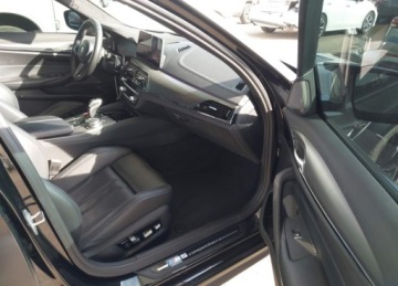 BMW Seria 5 G30-G31 2022 BMW M5 BMW M5 4.4 Benzyna 608KM, zdjęcie 8