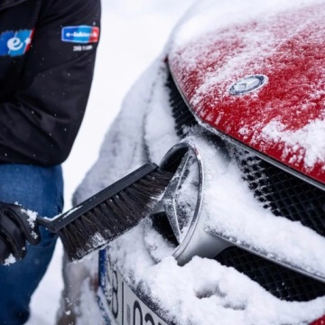 Murska 580L Латунный скребок для окон + мягкая щетка для снега Vikan