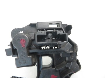 ВСТАВКА ФОНАРЯ ЛЕВАЯ ЗАДНЯЯ PEUGEOT 206