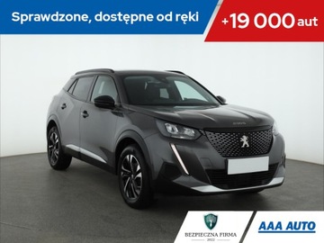 Peugeot 2008 II SUV 1.2 PureTech 130KM 2022 Peugeot 2008 1.2 PureTech, Salon Polska
