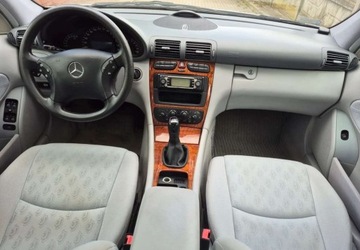 Mercedes Klasa C W203 Sedan W203 1.8 (C 180 Kompressor) 143KM 2002 Mercedes-Benz Klasa C Mercedes-Benz Klasa C 180 Kompressor Classic 1.8, zdjęcie 9
