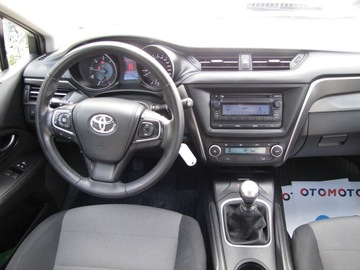 Toyota Avensis III Sedan Facelifting 2015 1.6 D-4D 112KM 2016 Toyota Avensis Salon PL Serwisowany w ASO, zdjęcie 14