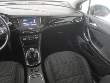 Opel Astra K Hatchback 5d 1.4 Turbo 150KM 2017 Opel Astra 1.4 T, Klima, Klimatronic, Tempomat, zdjęcie 7