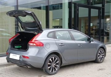 Volvo V40 II Hatchback Facelifting 1.5 T3 152KM 2019 Volvo V40 V40 Drive-E Dynamic Edition Vat Marza Salon PL 1 wl., zdjęcie 33