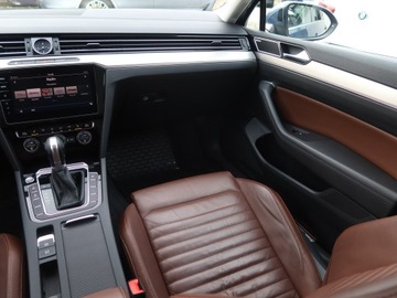 Volkswagen Passat B8 Variant 2.0 TDI BlueMotion SCR 190KM 2018 VW Passat 2.0 TDI, Salon Polska, 187 KM, Automat, zdjęcie 7