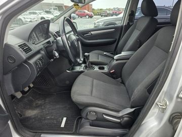 Mercedes Klasa A W169 Limuzyna 2.0 180 CDI 109KM 2011 Mercedes A 180 2.0CDi 109KM 2011 Klimatyzacja, zdjęcie 10