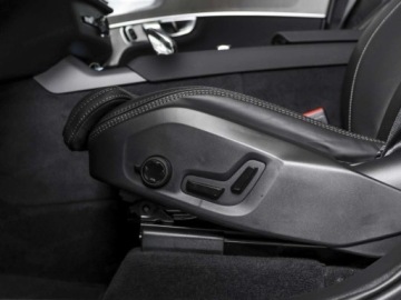 Volvo XC90 II SUV Plug-In Facelifting 2024 2.0 T8  455KM 2025 VOLVO XC90 T8 AWD Plug-In Hybrid Ultra Dark Suv 2.0 (455KM) 2025, zdjęcie 9