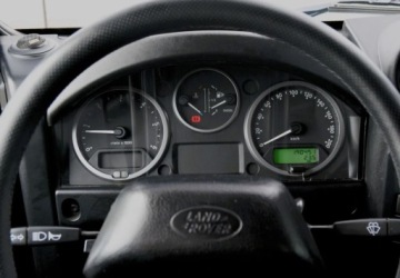 Land Rover Defender III 90 Station Wagon 2.2 TD4 122KM 2013 Land Rover Defender Faktura VAT 23 2.2 Diesel 122KM, zdjęcie 18