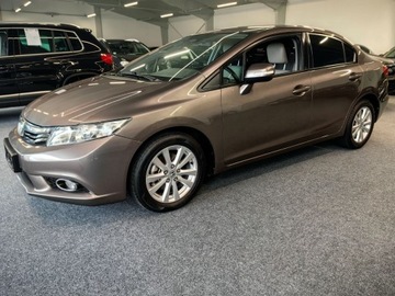 Honda Civic IX Sedan 1.8 i-VTEC 142KM 2013 Honda Civic IX 1.8 benzyna, zdjęcie 1