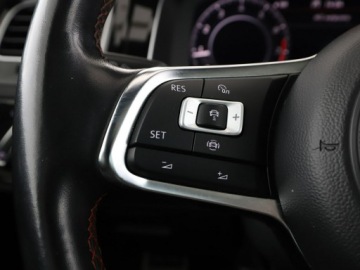 Volkswagen Golf VII GTI 3d Facelifting 2.0 TSI 245KM 2019 Volkswagen Golf full LED skóra el. sterowane, zdjęcie 34