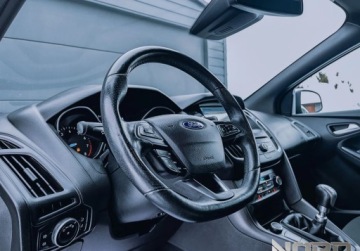 Ford Focus III Sedan Facelifting 1.0 EcoBoost 125KM 2017 Ford Focus Bezwypadkowy, FV23, ST-Line, KredytowanieLeasing, gwarancja 12m, zdjęcie 10