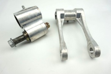 КРЕПЛЕНИЕ АМОРТИЗАТОРА HUSQVARNA 610