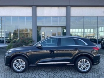 Audi Q5 II SUV Facelifting 2.0 40 TDI 204KM 2026 AUDI Q5 TDI quattro S Suv 2.0 (204KM) 2026, zdjęcie 3