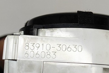 BUDÍK INTERIÉR HYBRIDNÍHO LEXUS GS L10 83910-30630 2016 23248060