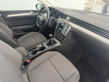 Volkswagen Passat B8 Limousine 1.6 TDI BlueMotion Technology 120KM 2017 Volkswagen Passat 120KM Comfortline LED Salon PL 1rej. 2018 SSU 1.6, zdjęcie 18