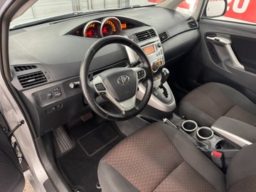 Toyota Verso Minivan 1.8 Valvematic 147KM 2010 Toyota Verso duze rodzinne 7osobowe przestronne auto w benzynie i automac, zdjęcie 24