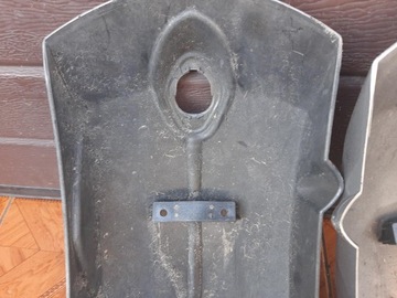 CAN-AM CAN AM SPYDER RSS FENDER MENGUNS левый