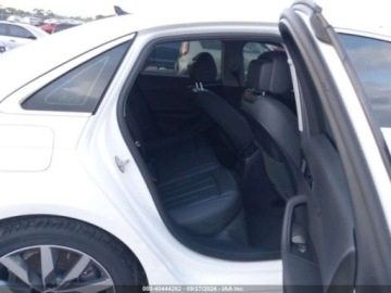 Audi A4 B9 2021 Audi a4 Premium 40, 2021r., 4x4, 2.0L 2.0 Benzyna 201KM, zdjęcie 9