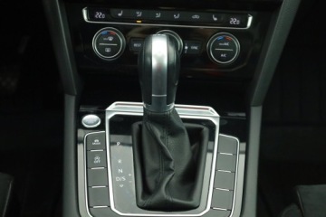 Volkswagen Passat B8 Variant 2.0 TDI BlueMotion SCR 190KM 2018 VW Passat 2.0 TDI, Salon Polska, 187 KM, Automat, zdjęcie 12