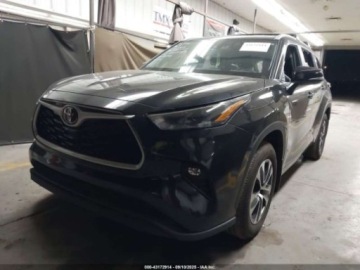 Toyota Highlander III 2024 Toyota Highlander XLE 2024 2.4l 2.4 Benzyna 265KM, zdjęcie 1