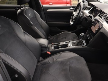 Volkswagen Arteon Fastback 2.0 TDI 190KM 2018 VW Arteon 2.0 TDI, 187 KM, Automat, Skóra, Navi, zdjęcie 8