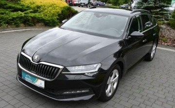 Skoda Superb III Kombi Facelifting 2.0 TDI 190KM 2020 Skoda Superb 2,0 TDI 190 KM DSG FULL LED Nawigacja Klimatronik 2.0 Diesel