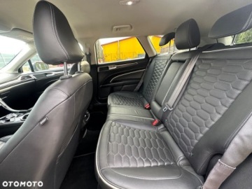 Ford Mondeo V Kombi Facelifting 2.0 EcoBlue 190KM 2019 Ford Mondeo Ford Mondeo 2.0 EcoBlue Allrad VIGNALE 2.0 Diesel 190KM, zdjęcie 29