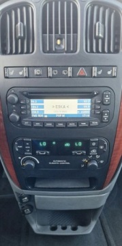 Chrysler Grand Voyager 2008 Chrysler Grand Voyager LIFT 2.8 CRD 150KM Limited Navi PDC 2.8 Diesel 150KM, zdjęcie 18