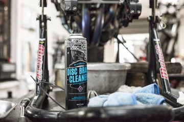 Подготовка к чистке тормозных дисков