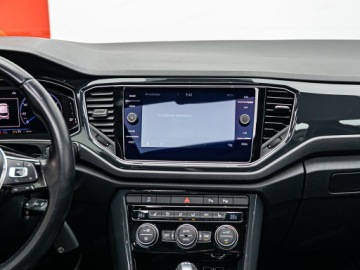 Volkswagen T-Roc I SUV 2.0 TSI 190KM 2017 VOLKSWAGEN T-ROC 2.0 TSI 4Mot. Premium DSG Suv 190KM 2017, zdjęcie 16