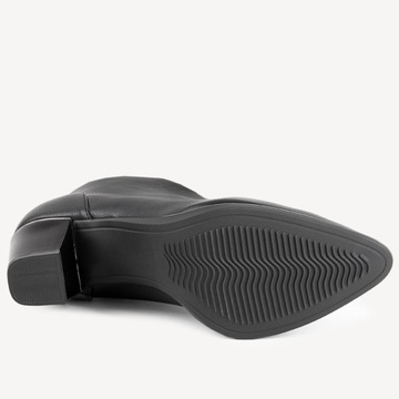 БОТИЛЬОНЫ BRILU С ВЫРЕЗОМ НА ПЯТКЕ, МАТОВЫЙ ЧЕРНЫЙ 38