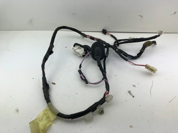 TOYOTA PRIUS WIĄZKA DRZWI PRAWY TYŁ 82153-47310A