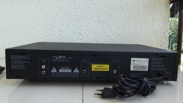 GRUNDIG CD-2 читает компакт-диски и CD-R.