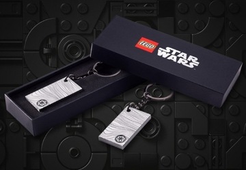 LEGO 5007403 Beskarowy Brelok z Mandalorianinem