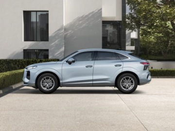 Audi 2025 AUDI Q3 TFSI Sportback Suv 1.5 (150 KM) 2025, zdjęcie 2