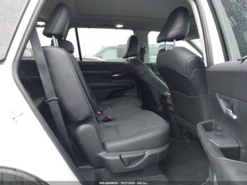 Toyota 2024 Toyota Grand Highlander XLE 2024 2.5l 2.5 Hybryda 186KM, zdjęcie 12