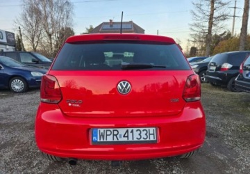Volkswagen Polo V Hatchback 5d 1.6 TDI-CR DPF 90KM 2013 Volkswagen Polo Volkswagen Polo Match 1.6 TDI 90 KM PolSkory PDC Klimatyza, zdjęcie 5
